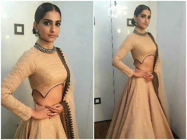 20 Blouse Patterns For #9DaysOfNavratri