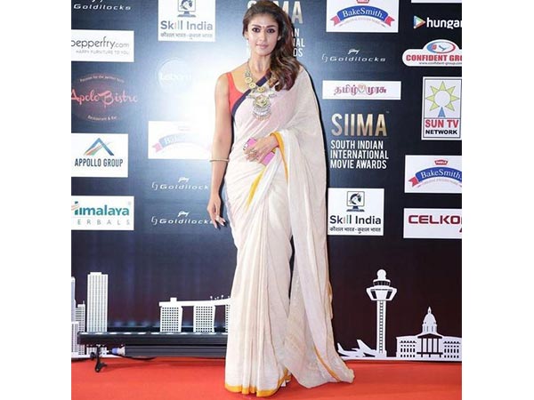 Are Actresses Mad Over White Sarees? 