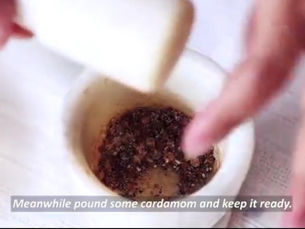  Video: Yummy Sabudana Kesari Sweet Recipe