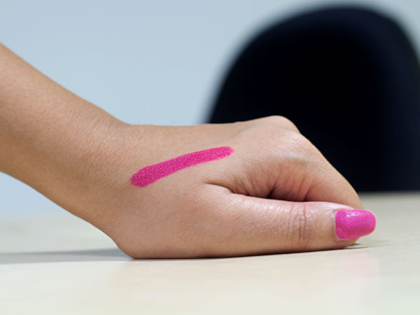 oriflame lipstick review