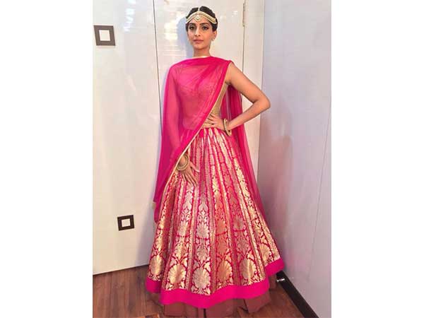 9 Pallu Draping Styles For Navratri