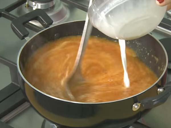 Roasted Capsicum Soup For Diwali