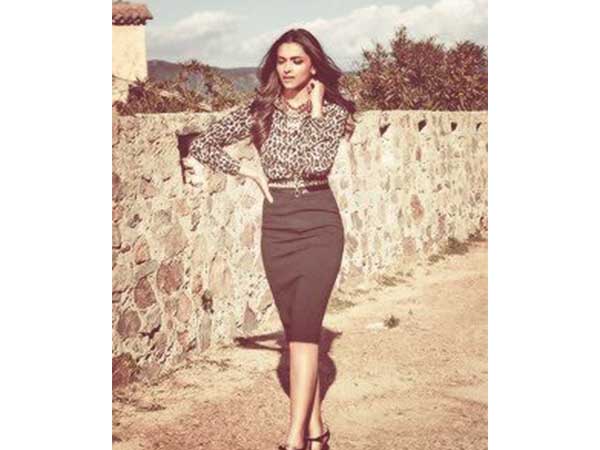 Deepi's & Kangana's Skirt Lookbooks