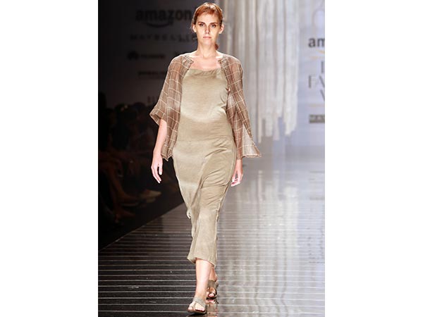 Anavila's Edgy Handloom Sarees #AIFWSS17