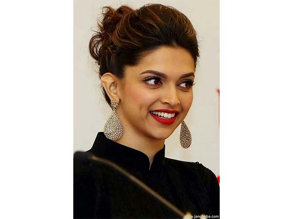 best deepika padukone lipsticks to try for diwali