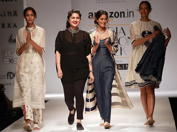Ragini Ahuja's Brilliant Prints #AIFWSS Ragini Ahuja's Brilliant Prints #AIFWSS