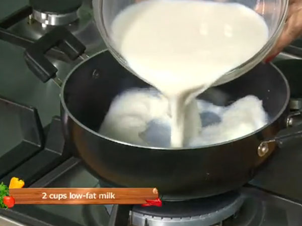 Navratri Special: Dates & Apple Kheer