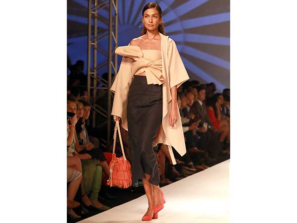 Italian Fashion Show #AIFWSS17