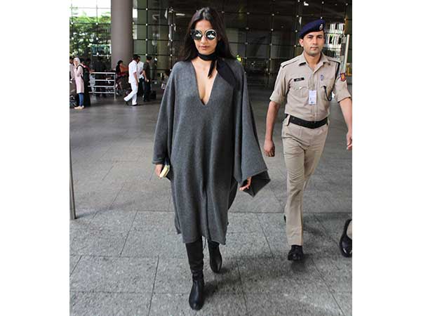 Sonam, Where Are Your Pants? 