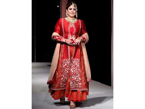 meenakshi dutt makeup price