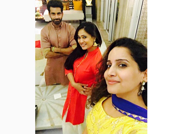 There Is One More Mommy In Town! 