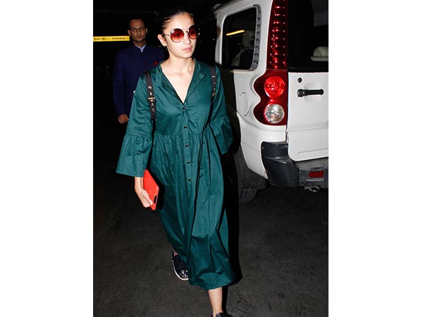 Caught Candid: Alia Bhatt In Green Maxi Caught Candid: Alia Bhatt In Green Maxi