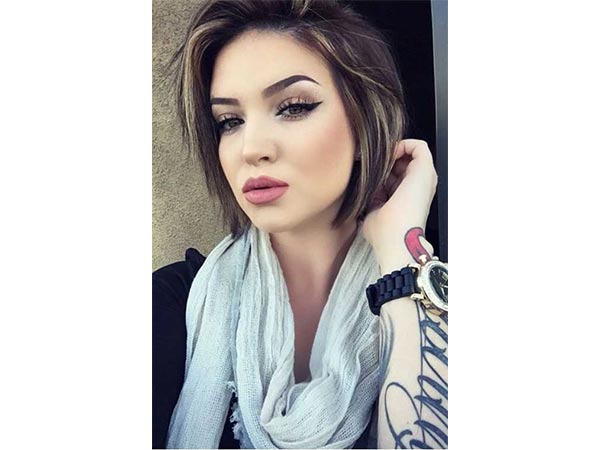 hairstyles to make round face slim