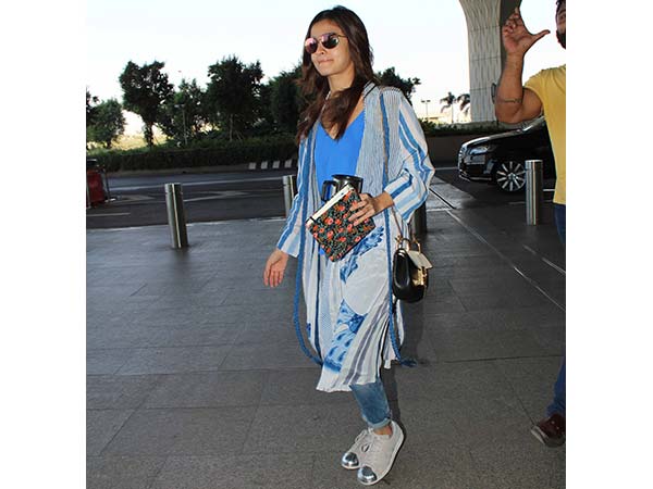 Alia, Sonam Flaunt Their Airport Fashion