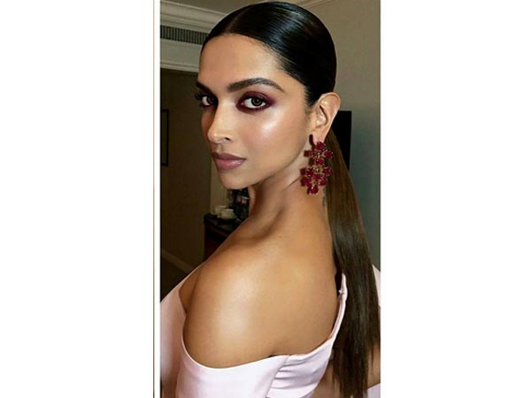 Deepika Padukone,Not Doing It Right! 