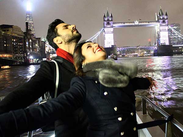 Divyanka's Holiday Lookbooks