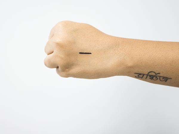 lakme shine line review lakme shine line review