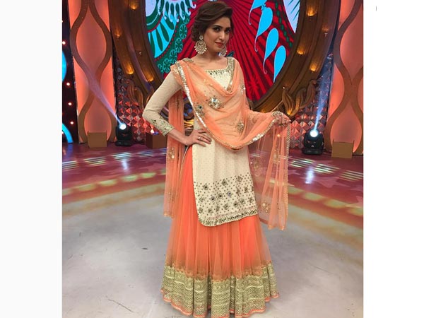 karishma tanna outfit