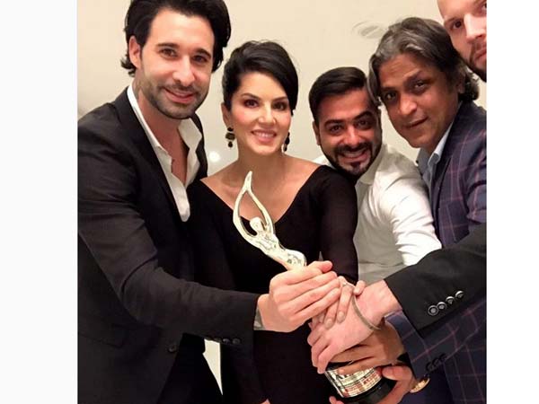 Sunny Leone Slays In Black