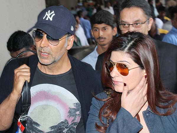 Twinkle Khanna Airport Look Twinkle Khanna Airport Look