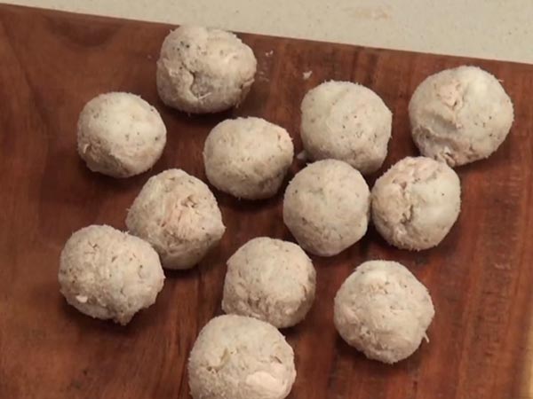 how to prepare malai chicken balls
