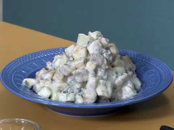 Shivratri Vrat Recipe: Banana Salad Shivratri Vrat Recipe: Banana Salad