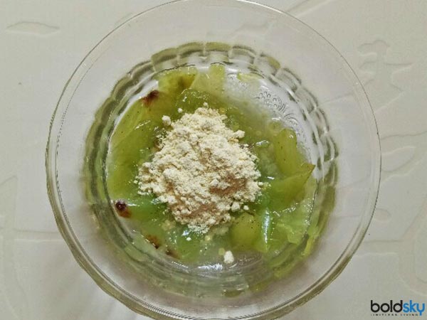 Grapes And Gram Flour Face Mask 