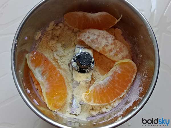 DIY: Orange Facial Mask To Keep The Skin Hydrated