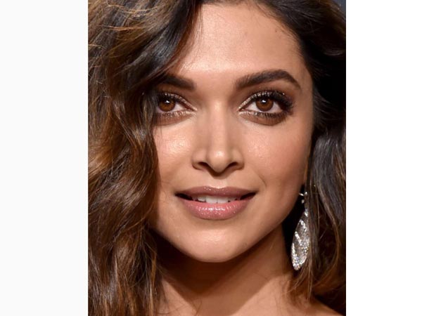 Deepi, PC & Freida = Oscar Queens! Deepi, PC & Freida = Oscar Queens!