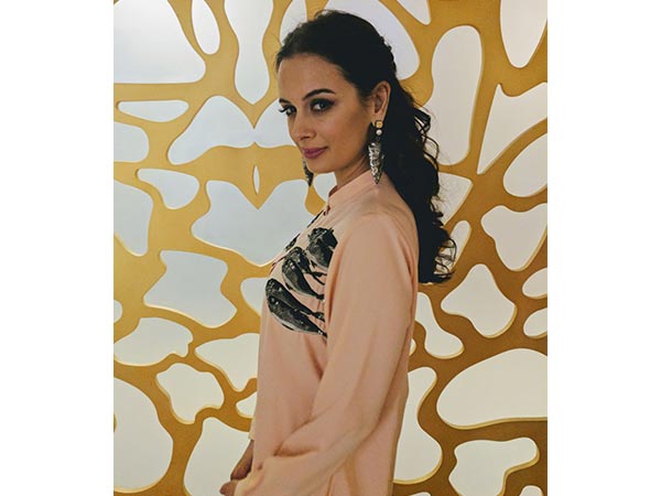 Evelyn Sharma In Shahin Mannan Evelyn Sharma In Shahin Mannan