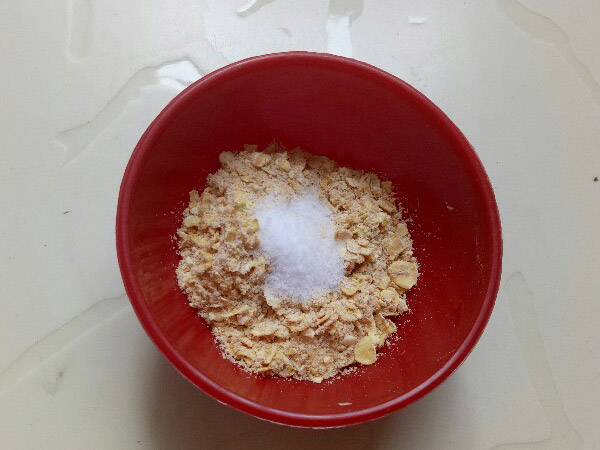 oats scrub to cleanse your skin this holi