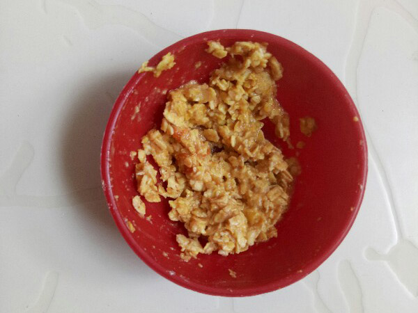 oats scrub to cleanse your skin this holi