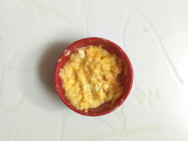 homemade face mask to moisture skin after holi