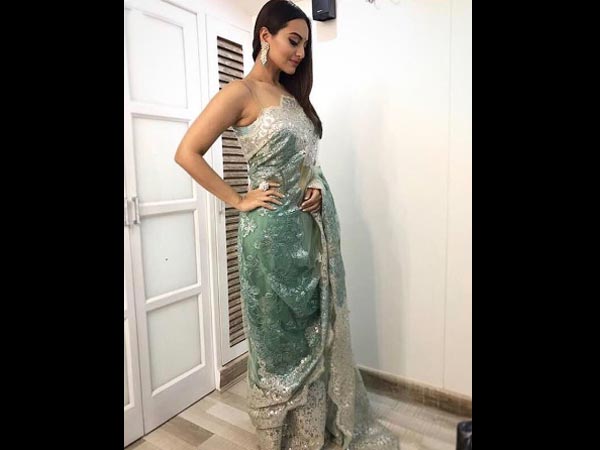 Sonakshi Sinha's All Glam & Glitz Sonakshi Sinha's All Glam & Glitz