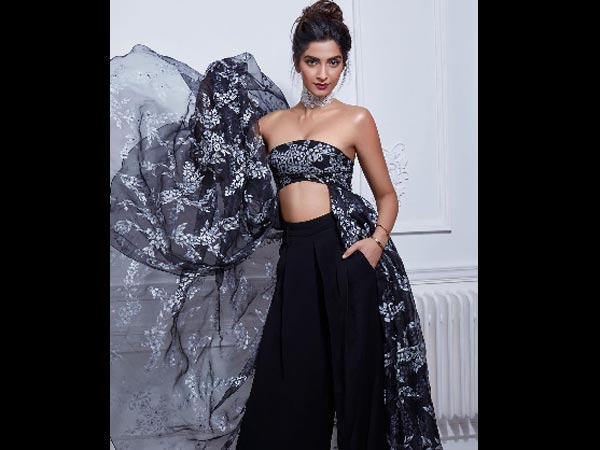 Sonam Kapoor In Shehlaa Khan Sonam Kapoor In Shehlaa Khan