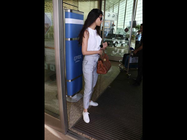 dianty penty at the airport dianty penty at the airport