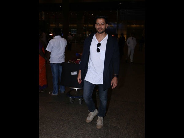 kunal khemu spotted at the airport
