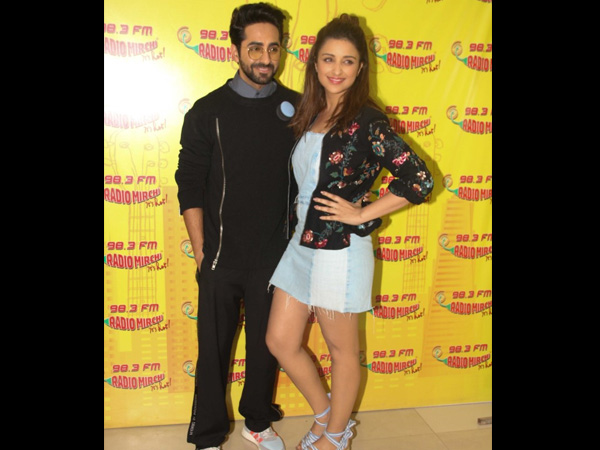 parineeti chopra at radio mirchi studio