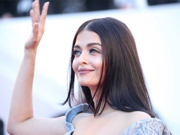 aishwarya rai bachchan’s red carpet look at cannes