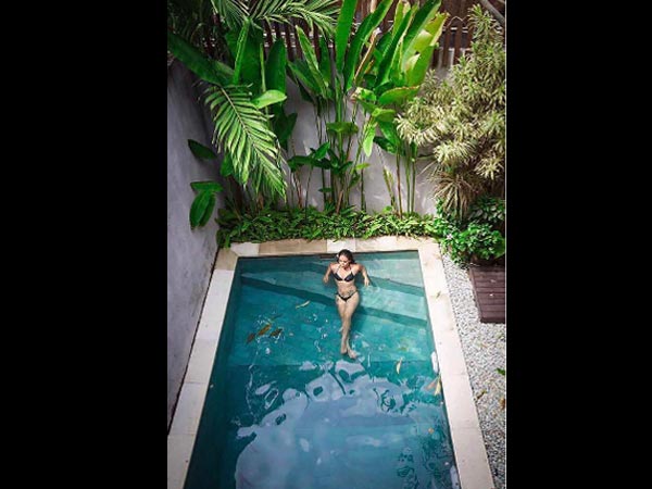 krishna shroff in bikini