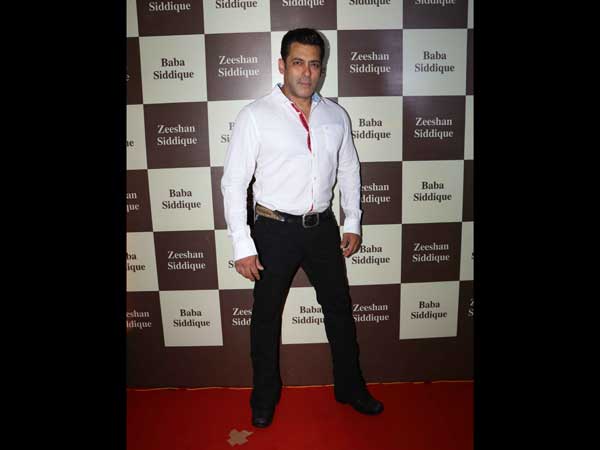 celebrities gathered at baba siddique’s iftar party