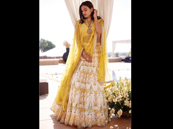 mira rajput at a wedding