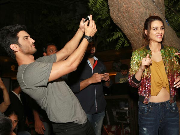 kriti sanon and sushant singh rajput for raabta promotions