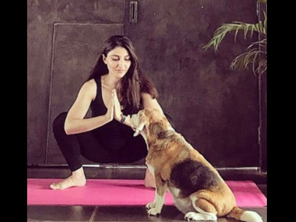 soha ali khan baby bump