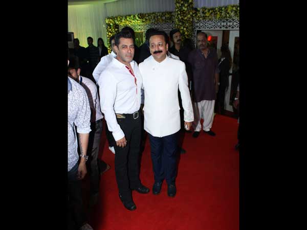 celebrities gathered at baba siddique’s iftar party