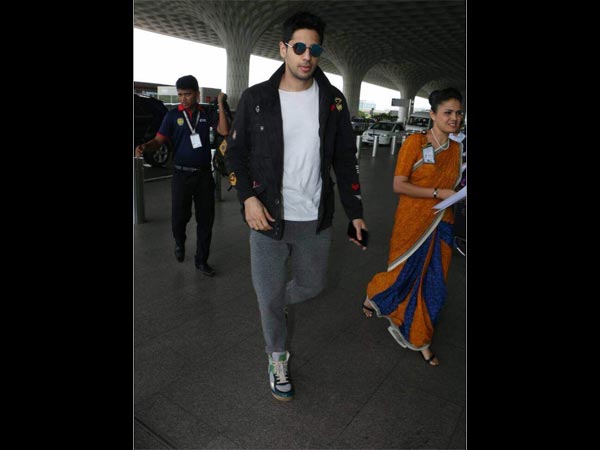 siddharth malhotra spotted at the airport