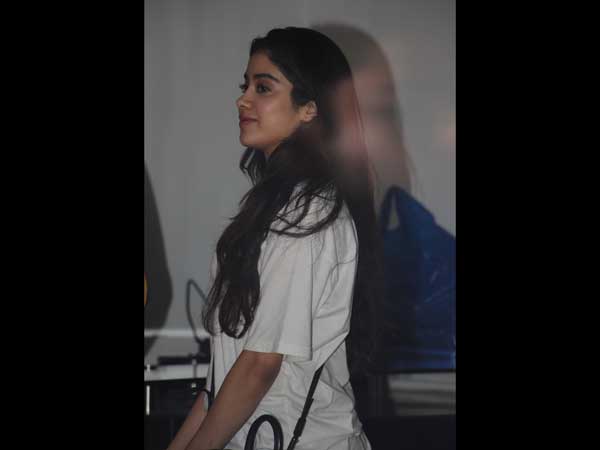 jhanvi kapoor with ishaan khattar