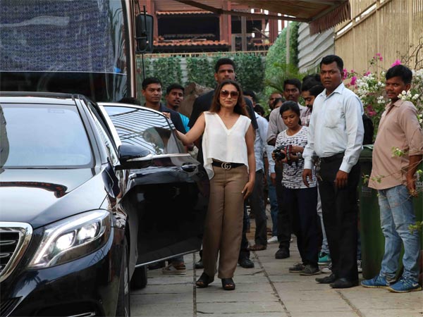 rani mukherji spotted in mumbai