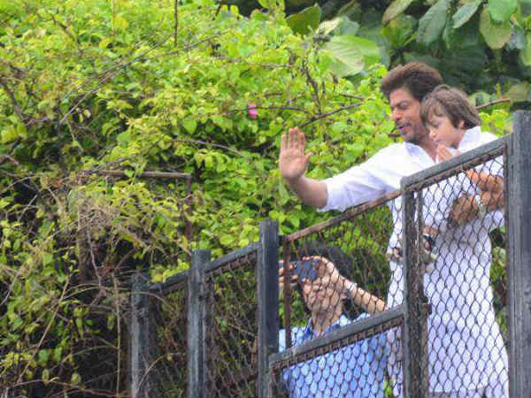 shahrukh khan with abram