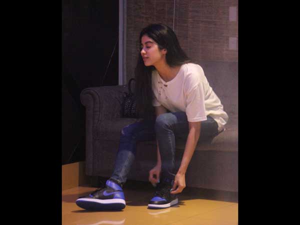 jhanvi kapoor with ishaan khattar